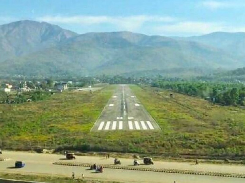 सुर्खेत विमानस्थलको धावनमार्गमा खाल्डो, उडान सेवा बन्द
